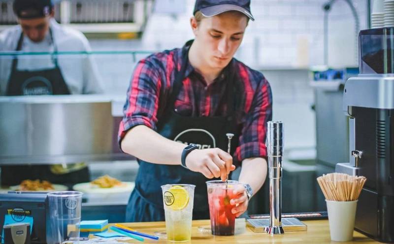 What Are Jobs That Hire at 15 in Stores & Restaurants?